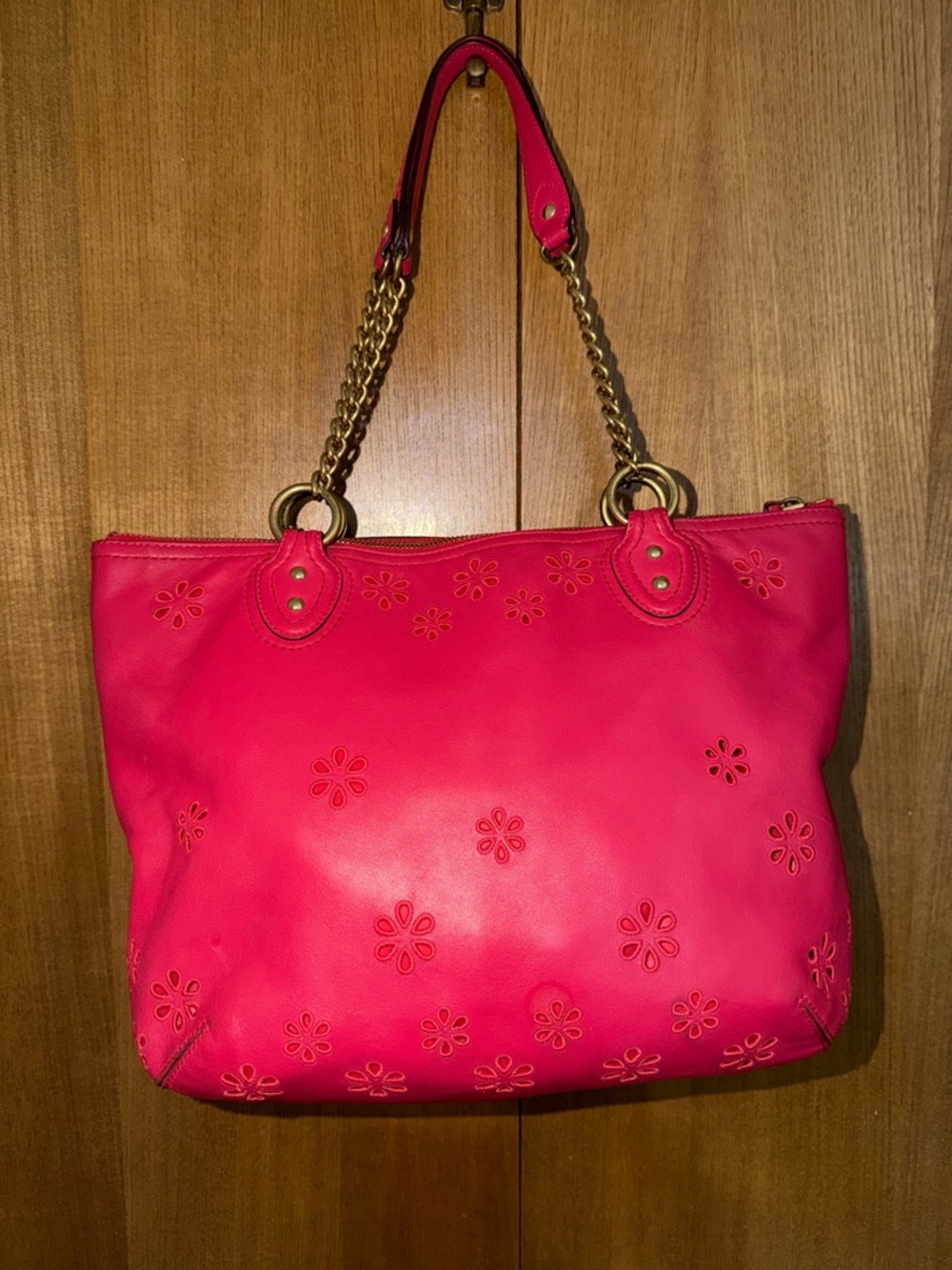 Coach Pink Leather Floral Perforated Chain Shoulder Bag Turnlock - Style 23842 - Picture 12 of 16